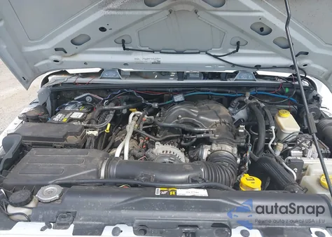 2015 Jeep Wrangler Unlimited Sport z USA, uszkodzony, nr VIN 1C4BJWDG3FL667300